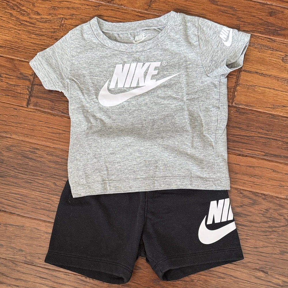 Nike Gray and Black Toddler Outfit - 18M